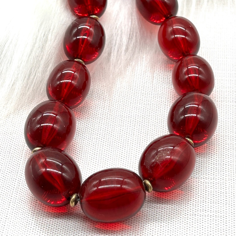 Vintage 80s Monet Cherry Amber Lucite Beaded Necklace 28" Gold Tone Beads